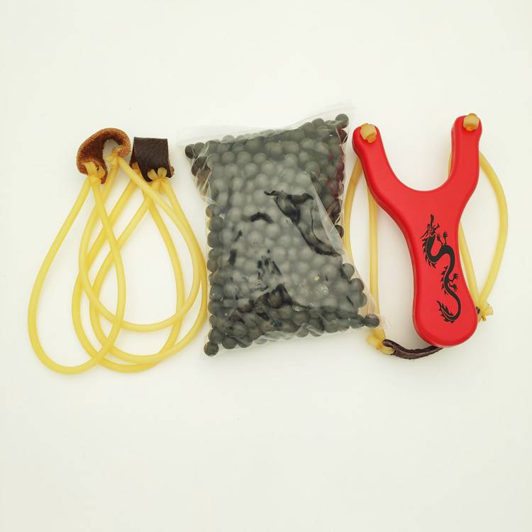 Red slingshot + 500 mudballs + 2 skin bands